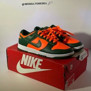 Nike Dunk Low “Miami Hurricanes”